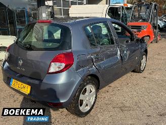 Renault Clio 1.2 TCe Special Line Navigatie Airco picture 2