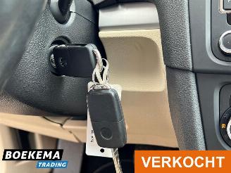 Volkswagen Golf 1.2 TSI Highline DSG Navigatie Climate Cruise 3-Deurs picture 27