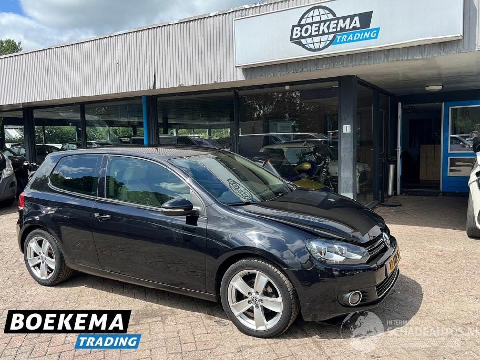 Volkswagen Golf 1.2 TSI Highline DSG Navigatie Climate Cruise 3-Deurs