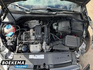 Volkswagen Golf 1.2 TSI Highline DSG Navigatie Climate Cruise 3-Deurs picture 11