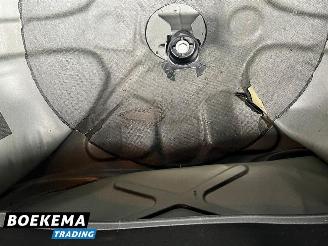 Alfa Romeo MiTo 1.4 Distinctive Clima Navi Elektrisch ramen Licht metaal picture 11