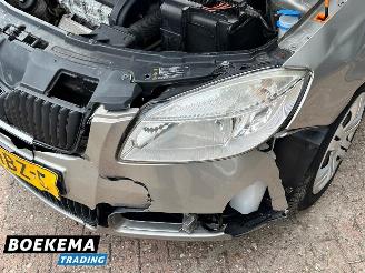 Skoda Fabia 1.6-16V Ambiente Automaat Airco Stoelverwarming PDC Trekhaak picture 13
