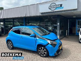 damaged passenger cars Toyota Aygo 1.0 VVT-i x-first Cruise-Control Arico 2018/6