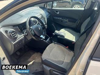 Renault Captur 0.9 TCe Authentique Stoelverwarming Navi Cruise picture 18