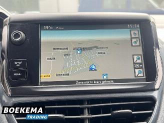 Peugeot 208 1.6 VTi 120PK Allure Stoelverwarming Navi Clima picture 16