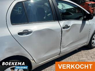 Toyota Yaris 1.0 VVTi Acces 5-Deurs Airco Elektrisch ramen picture 9
