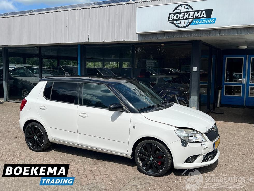 Skoda Fabia 1.4 RS 179PK DSG Open-dak Navigatie Clima