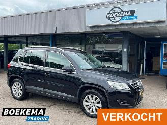 Damaged car Volkswagen Tiguan 2.0 TSI Sport&Style 4Motion DSG Leer Stoelverwarming Navigatie 2010/11