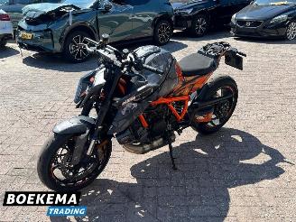 KTM  SuperDuke R 1390 picture 5