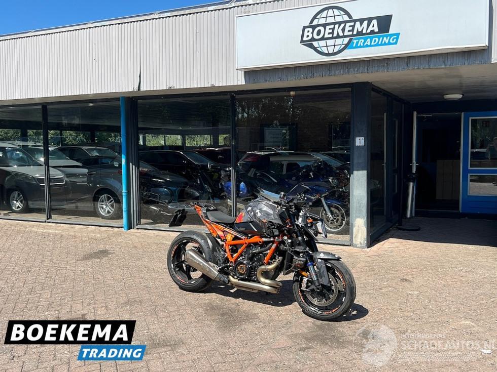 KTM SuperDuke R 1390