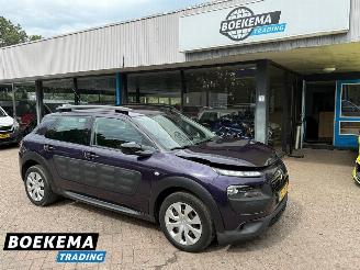 Coche accidentado Citroën C4 cactus 1.2 e-VTi Business Automaat Camera Navigatie Cruise 2015/6