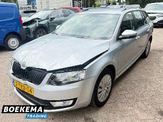 Skoda Octavia Combi 1.2 TSI Ambition Navigatie Cruise Climate picture 4