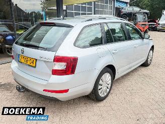 Skoda Octavia Combi 1.2 TSI Ambition Navigatie Cruise Climate picture 2