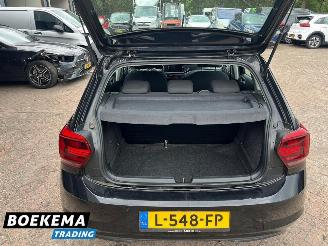 Volkswagen Polo 1.0 Highline Navigatie Cruise Airco 5-Deurs picture 13