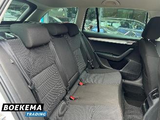 Skoda Octavia Combi 1.2 TSI Businessline Automaat Navi Cruise Clima picture 14