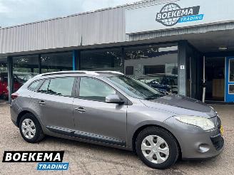 skadebil auto Renault Mégane Estate 1.4 TCe Expression Navi Clima Trekhaak 2010/4
