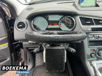 Peugeot 5008 1.6 THP Active Automaat 165PK Panorama Cruise Navi Clima picture 24