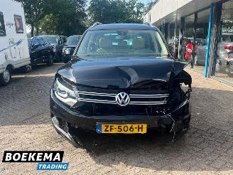 Volkswagen Tiguan 1.4 TSI R-Line Panorama Navigatie Leer Stoelverwarming picture 5