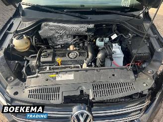 Volkswagen Tiguan 1.4 TSI R-Line Panorama Navigatie Leer Stoelverwarming picture 12