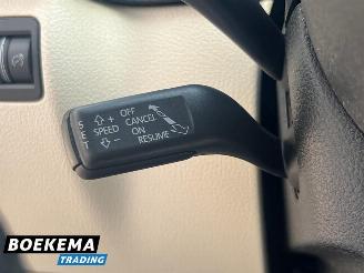 Volkswagen Tiguan 1.4 TSI R-Line Panorama Navigatie Leer Stoelverwarming picture 35