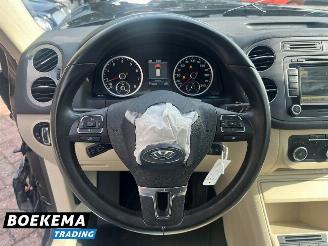 Volkswagen Tiguan 1.4 TSI R-Line Panorama Navigatie Leer Stoelverwarming picture 30