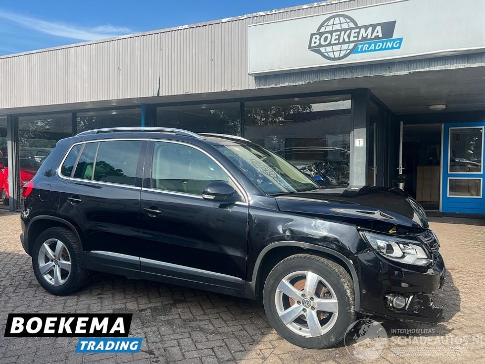 Volkswagen Tiguan 1.4 TSI R-Line Panorama Navigatie Leer Stoelverwarming