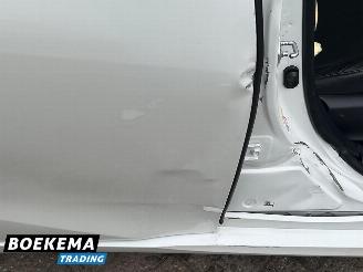 Toyota Prius 1.8 Executive JBL Navigatie Leer Stoelverwarming picture 10