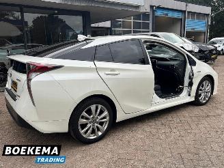 Toyota Prius 1.8 Executive JBL Navigatie Leer Stoelverwarming picture 2
