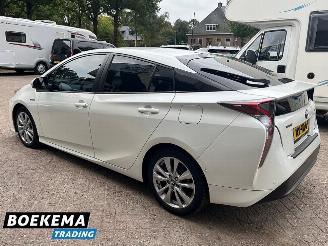 Toyota Prius 1.8 Executive JBL Navigatie Leer Stoelverwarming picture 3