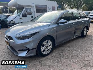 Kia Ceed 1.5 T-GDi Dynamic 160PK Camera Navi Cruise Clima picture 4