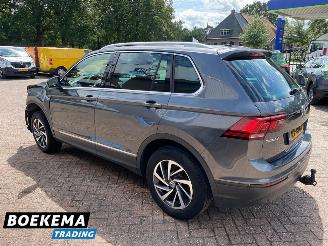 Volkswagen Tiguan 1.4 TSI 150PK ACT DSG Navi Clima ACC Stoelverw. Comfortline Business R picture 4