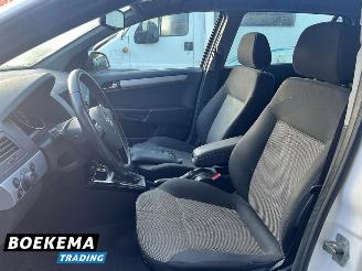 Opel Astra 1.4 Cosmo Airco Navi Elektrische Ramen picture 11