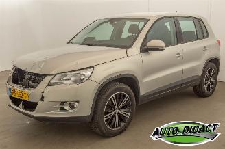krockskadad bil auto Volkswagen Tiguan 2.0 TSI 4Motion Automaat 2010/3