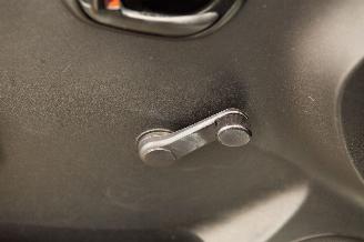 Hyundai I-10 1.0 Pure 102.085 km picture 13