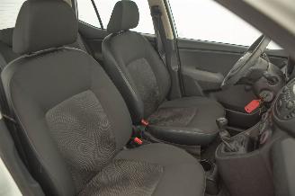Hyundai I-10 1.0 Pure 102.085 km picture 21