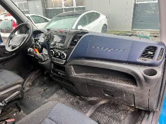 Iveco Daily 2.3 H2 Airco motor kapot picture 20