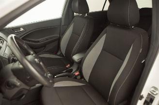 Hyundai I-20 1.0 T-GDI Navi picture 27