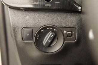 Mercedes B-klasse 220D motorkapot Ambition picture 15