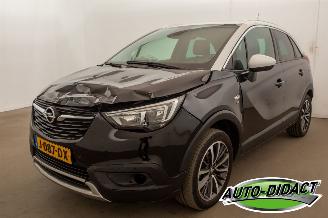uszkodzony samochody osobowe Opel Crossland X 1.2 Automaat Turbo Innovation 2019/2