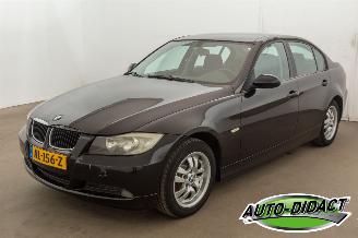 krockskadad bil auto BMW 3-serie 318i Airco 2007/5