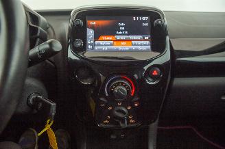 Toyota Aygo 1.0 VVT-i 77.320 km x-cite picture 8