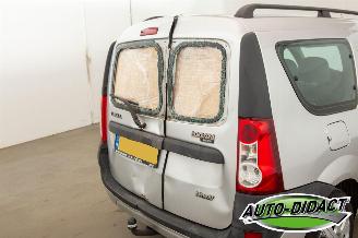 Dacia Logan 1.6-16V Airco Lauréate 7p. picture 29
