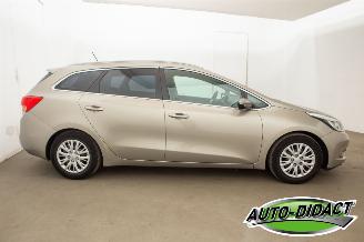 Kia Cee d Sportwagon 1.6 GDI Navi Plus Pack picture 36