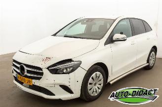 Damaged car Mercedes B-klasse B200D Automaat Leer 2021/10