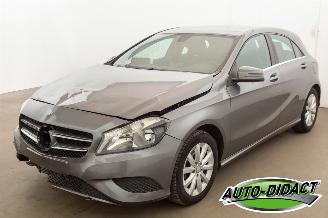 Damaged car Mercedes A-klasse A180 Clima Navi 2015/3