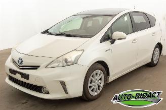 Damaged car Toyota Prius Plus 1.8 Automaat Pano 2012/10