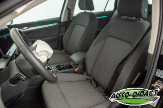 Volkswagen Golf 1.5 22.362 km Digi Dash Clima Navi Camera picture 30
