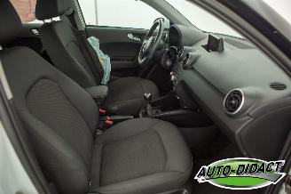 Audi A1 1.0 TFSI 112.246 km Airco Navi picture 19