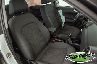Audi A1 1.0 TFSI 112.246 km Airco Navi picture 18