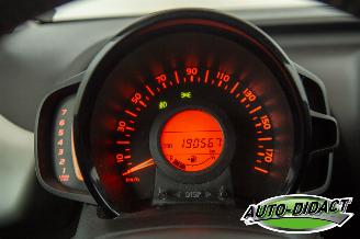 Peugeot 108 1.2 VTi Allure Clima Cruise Control picture 6